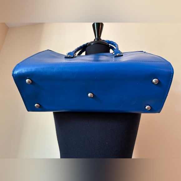 Patricia Nash Blue Embossed Purse - Picture 3 of 11